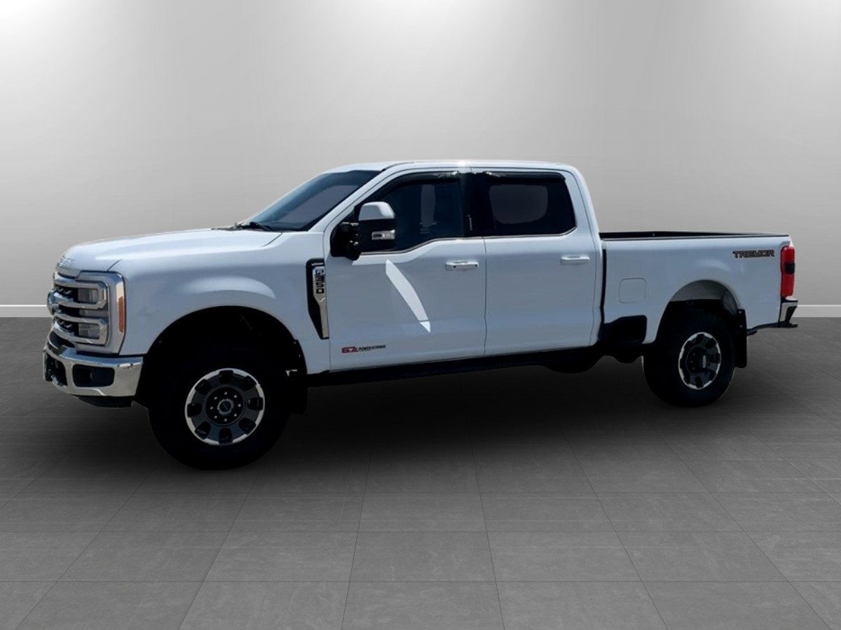 Used 2023 Ford F350 Lariat w/ Tremor Off-Road Package AWD/4WD image 3