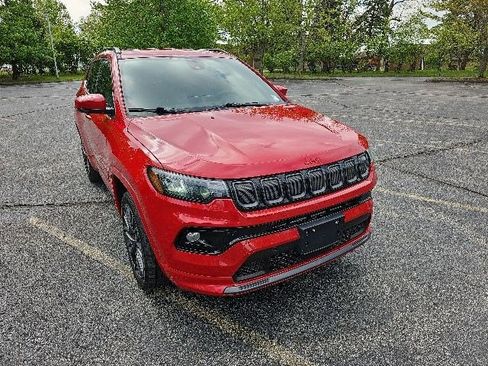 Used 2022 Jeep Compass Limited AWD/4WD image 8