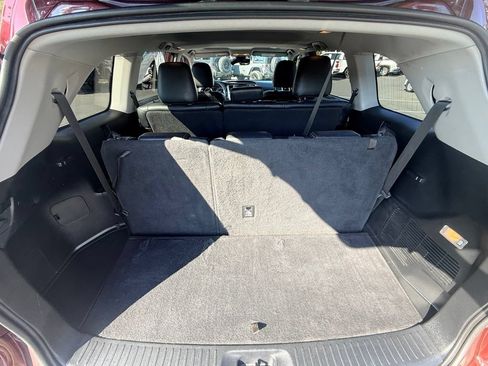 Used 2018 Toyota Highlander XLE AWD/4WD image 35