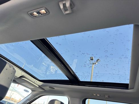 New 2026 Ford F250 Lariat w/ Black Appearance Package image 19