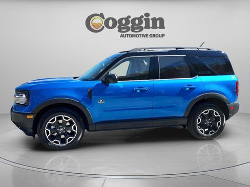 New 2025 Ford Bronco Sport Outer Banks image 2