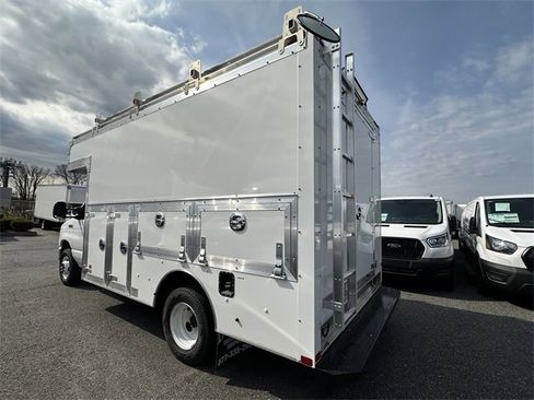 New 2026 Ford E-350 and Econoline 350 Super Duty w/ Power Equipment Group image 7