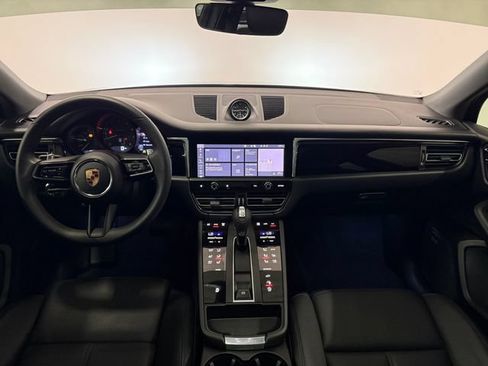 Certified 2026 Porsche Macan w/ Premium Package Plus AWD/4WD image 14