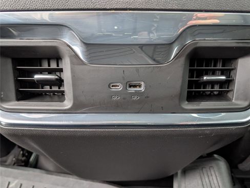 Used 2023 GMC Sierra 1500 SLT w/ SLT Premium Package image 16