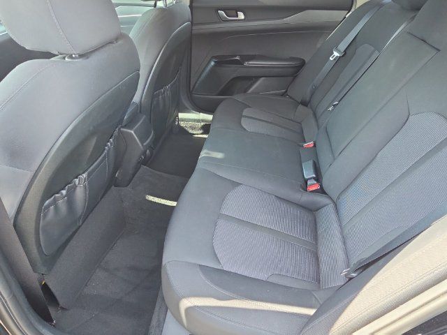 Used 2023 Kia K5 LXS FWD image 12