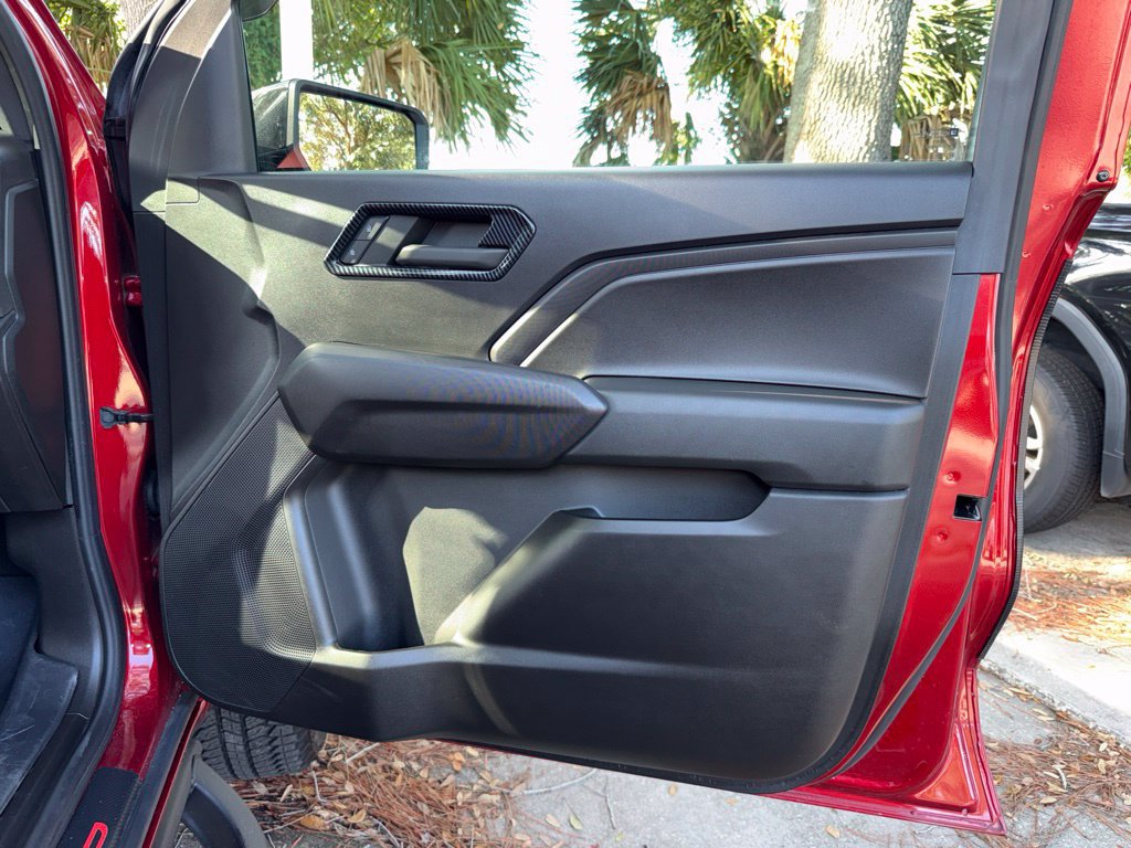 Used 2023 Chevrolet Colorado Trail Boss AWD/4WD image 25