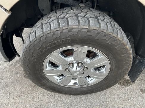 Used 2012 Ford F150 XLT w/ XLT Chrome Pkg image 15