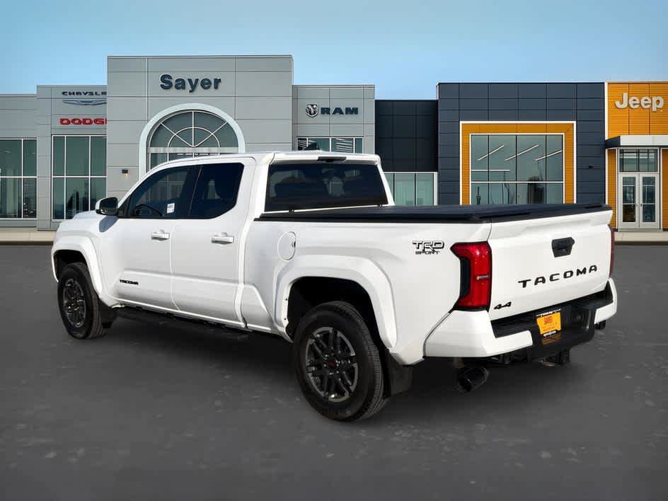 Used 2024 Toyota Tacoma TRD Sport AWD/4WD image 5