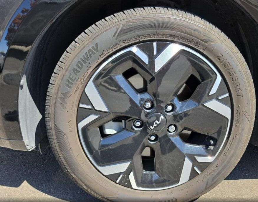 Used 2024 Kia Niro Wind FWD image 4