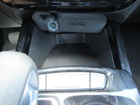 Used 2025 Chevrolet Trax LT w/ Driver Confidence Package FWD image 26