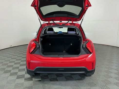 Certified 2025 MINI Cooper 2-Door Hardtop FWD image 22