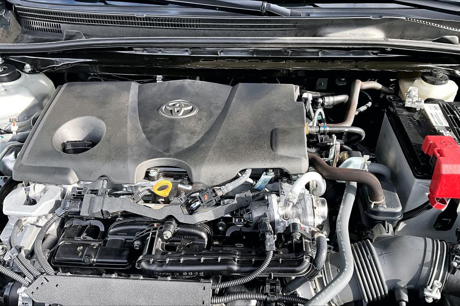 Used 2024 Toyota Camry SE w/ Convenience Package FWD image 31