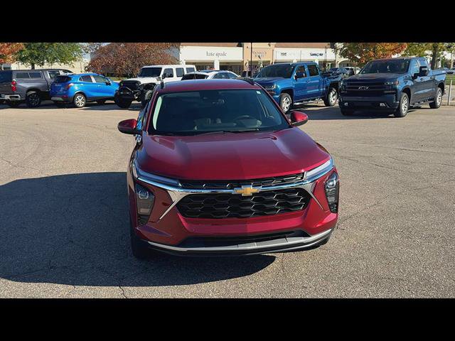 Certified 2024 Chevrolet Trax LT w/ Driver Confidence Package FWD image 31