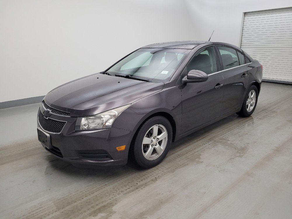 Used 2014 Chevrolet Cruze LT FWD image 2