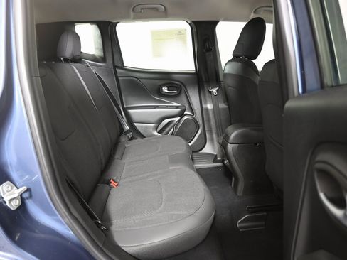 Used 2020 Jeep Renegade Altitude image 15