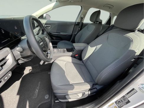 Used 2025 Kia K4 FWD image 12