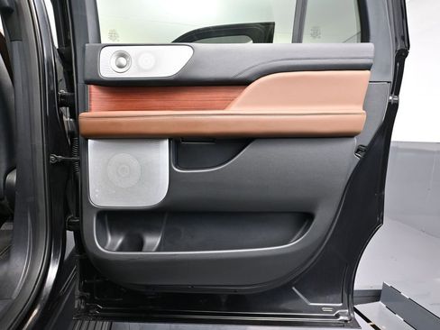 Used 2024 Lincoln Navigator L Reserve w/ Equipment Group 201A image 48