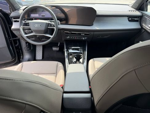 New 2026 Audi Q3 quattro 2.0T AWD/4WD image 17
