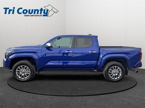 Certified 2024 Toyota Tacoma Limited w/ Limited Package (LT) image 5