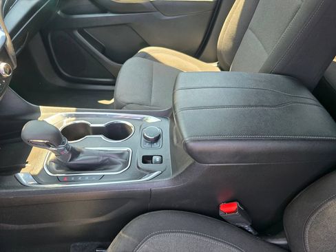 Certified 2023 Chevrolet Traverse LT FWD image 26