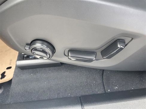 New 2026 Volvo XC60 B5 Ultra w/ Protection Package Premier image 15