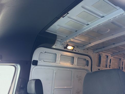 Used 2025 Mercedes-Benz Sprinter 2500 image 13