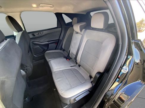 Used 2022 Ford Escape SE w/ SE Sport Appearance Package FWD image 21
