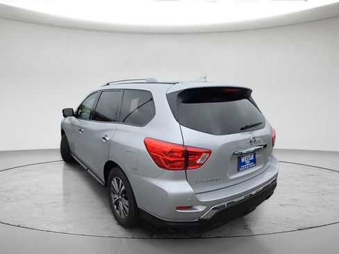Used 2020 Nissan Pathfinder SL AWD/4WD image 4