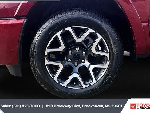 Used 2026 RAM 1500 Laramie AWD/4WD image 7