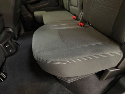 Certified 2025 RAM 2500 Big Horn AWD/4WD image 31