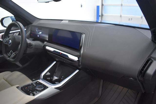 Used 2025 BMW X3 xDrive30i w/ M Sport Package AWD/4WD image 18