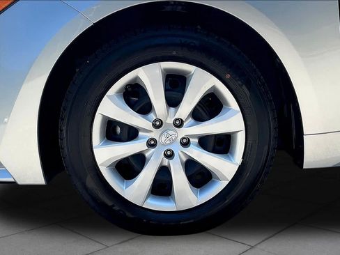 Used 2026 Toyota Corolla LE FWD image 11