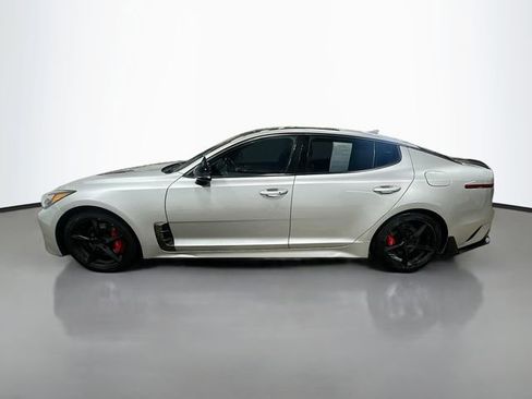Used 2018 Kia Stinger GT1 image 10