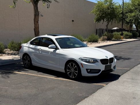 Used 2017 BMW 230i Coupe RWD image 17