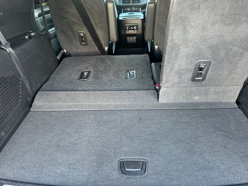 Used 2022 Chevrolet Tahoe RST w/ Luxury Package image 15