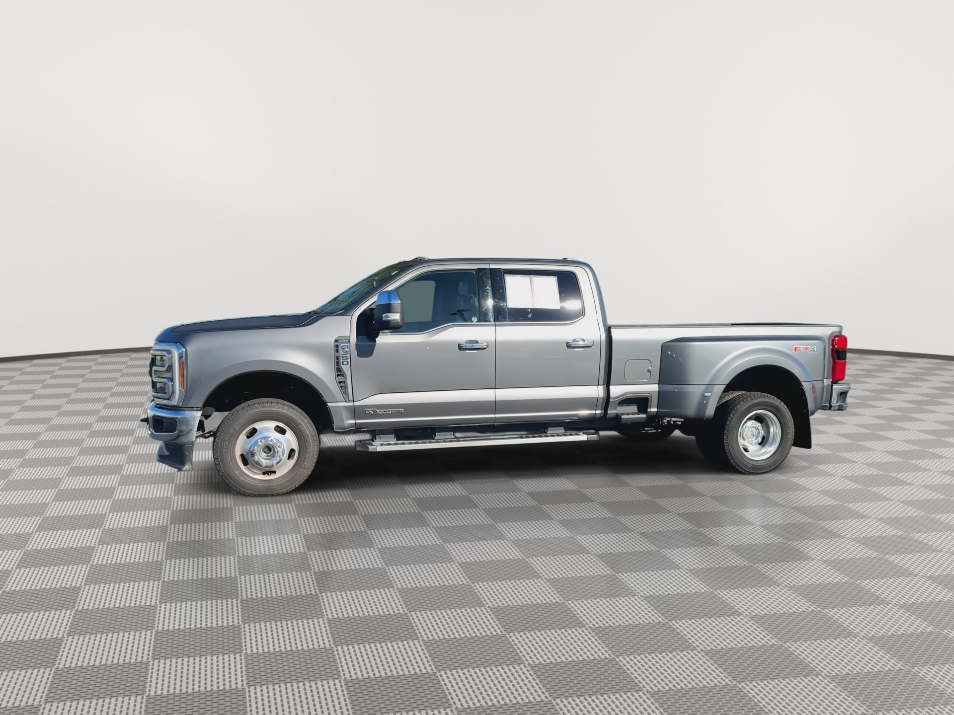 Used 2025 Ford F350 Lariat w/ Chrome Package AWD/4WD image 5