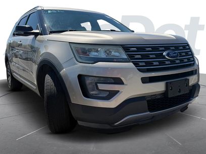 Used 2017 Ford Explorer XLT