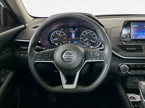 Used 2022 Nissan Altima 2.5 S image 17