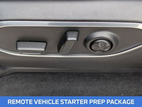 Used 2024 Jeep Wagoneer Series III image 16