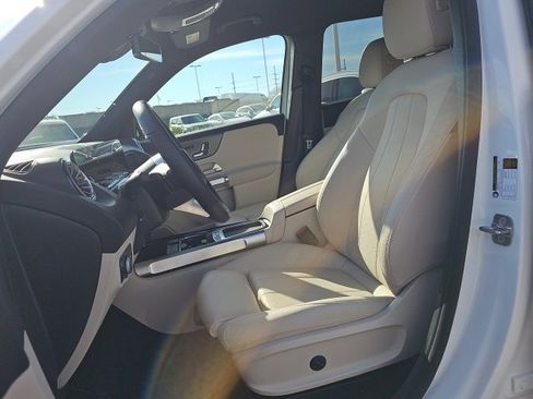 Certified 2025 Mercedes-Benz GLB 250 4MATIC image 14