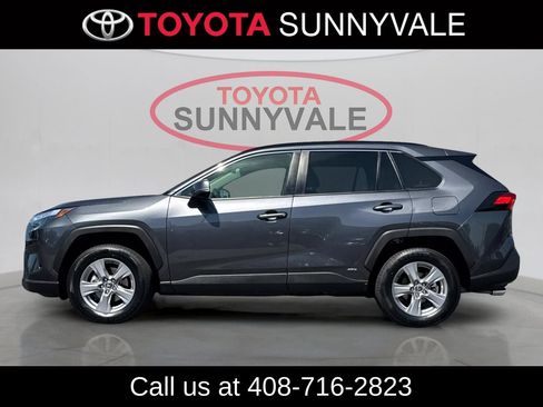 Used 2025 Toyota RAV4 XLE AWD/4WD image 6