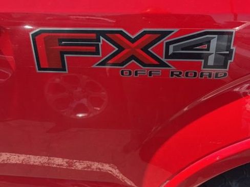 Used 2015 Ford F150 XLT w/ Equipment Group 302A Luxury AWD/4WD image 5