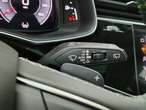 Used 2023 Audi Q8 Premium w/ Convenience Package AWD/4WD image 44