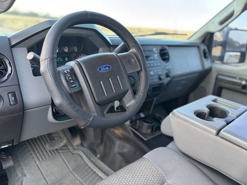 Used 2014 Ford F250 XL w/ Power Equipment Group image 10
