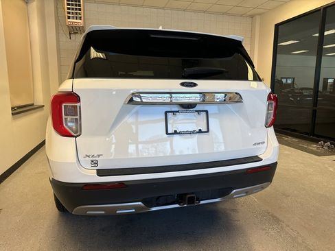Certified 2023 Ford Explorer XLT w/ Equipment Group 202A image 38