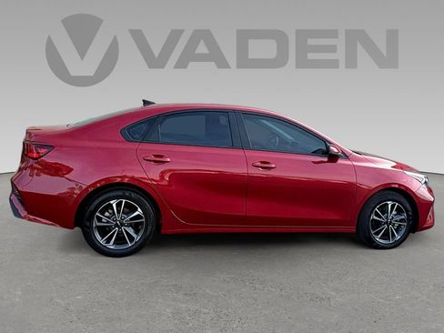 Used 2024 Kia Forte LXS w/ LXS Technology Package image 6