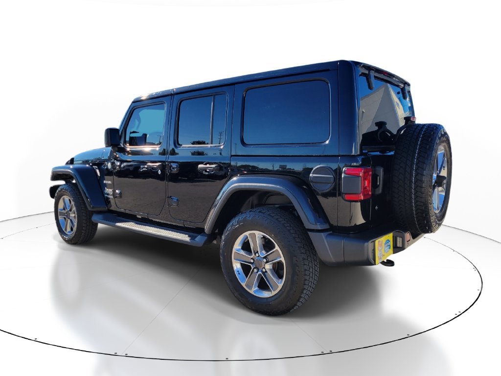 Used 2020 Jeep Wrangler Unlimited Sahara w/ Dual Top Group AWD/4WD image 3