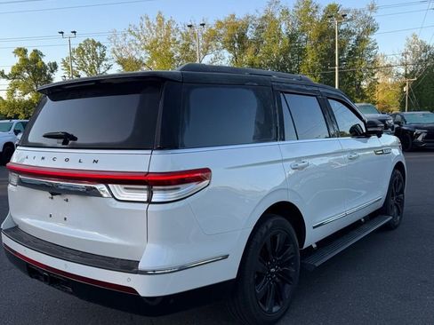 Used 2024 Lincoln Navigator Black Label image 6