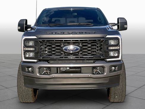 Used 2023 Ford F250 Lariat w/ Lariat Ultimate Package AWD/4WD image 3