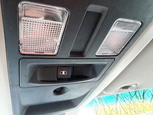 Used 2018 RAM 1500 Classic SLT image 23